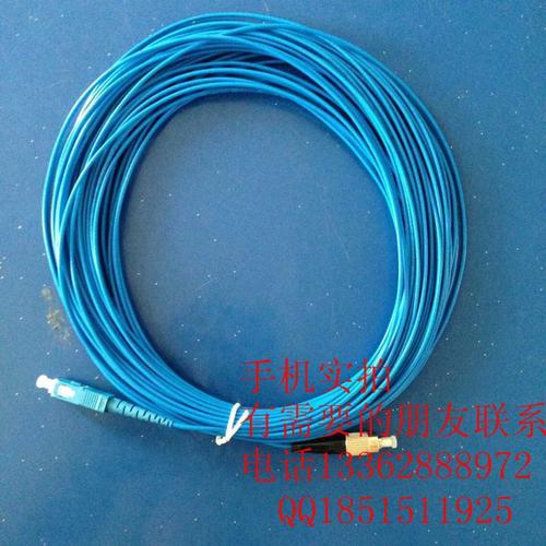 光纤跳线在通信工程中的应用与选购指南